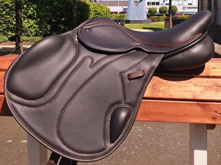 Boemerang Jump Saddle – Aiver Saddle NA